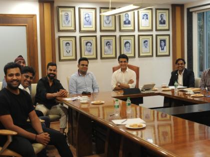BCCI president Sourav Ganguly slams baseless allegations, denies influencing selection meetings | Sourav Ganguly on influencing selection meetings : टीम इंडियाच्या निवड प्रक्रियेत BCCI ची लुडबुड?; Sourav Ganguly म्हणाला, मी अध्यक्ष आहे, कोणाला उत्तर देण्यासाठी बांधिल नाही