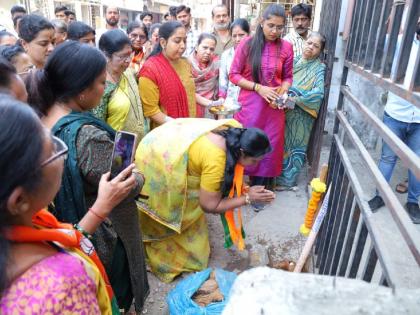 Inauguration of various development works in Ulhasnagar by MLA Ganpat Gaikwad's wife | आमदार गणपत गायकवाडांच्या पत्नींच्या हस्ते उल्हासनगरातील विविध विकासकामांची उद्घाटन