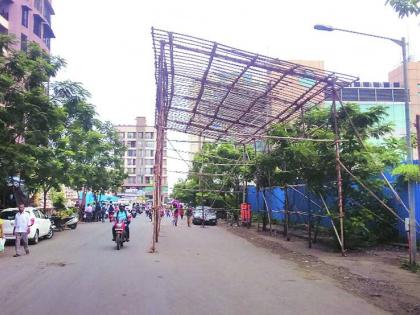 Mandav construction started by public circles | सार्वजनिक मंडळांकडून मांडव उभारणी सुरू