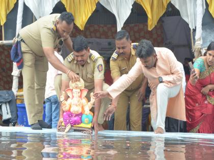 Come early next year...! 1 lakh 32 Ganesh idols immersed on the seventh day in Pune | पुढच्या वर्षी लवकर या...! पुण्यात सातव्या दिवशी १ लाख ३२ गणेशमूर्तींचे विसर्जन Come early next year...! 1 lakh 32 Ganesh idols immersed on the seventh day in Pune | पुढच्या वर्षी लवकर या...! पुण्यात सातव्या दिवशी १ लाख ३२ गणेशमूर्तींचे विसर्जन