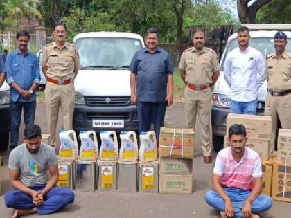 Burglary at night in Kolhapur after coming from Goa; 17 lakh worth of goods seized along with three cars in kolhapur | गोव्यातून येऊन कोल्हापुरात रात्रीत करायचे घरफोड्या, दोघांना अटक; १७ लाखांचा मुद्देमाल जप्त