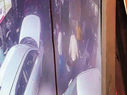 A storm broke out in a garage on Tisgaon Chauphuli; Workers were beaten up, four injured | तिसगाव चौफुलीवर गॅरेजमध्ये तुफान राडा; कामगारांना मारहाण, चौघे जखमी A storm broke out in a garage on Tisgaon Chauphuli; Workers were beaten up, four injured | तिसगाव चौफुलीवर गॅरेजमध्ये तुफान राडा; कामगारांना मारहाण, चौघे जखमी