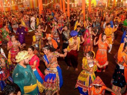 'Kukda Tari Boli', 'Dholida Dhol Dhimo' re; Tarunai dhartey tal on Gujarati songs | ‘कुकडा तारी बोली’, ‘ढोलिडा ढोल धीमो’वर फेर; गुजराती गाण्यांवर तरुणाई धरतेय ताल
