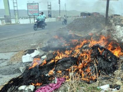 Garbage in the open in Mumbai, but the fine will be, only 100 rupees! | बिनधास्त जाळा मुंबईत उघड्यावर कचरा, दंड मात्र होणार, फक्त 100 रूपये!