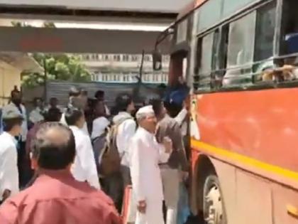 State Transport Corporation trains from Mumbai, Pune, Nashik, Nagpur have arrived for Ganesh devotees coming from Mumbai to Konkan for the festival | कोकणकरांच्या सुखकर प्रवासासाठी एसटी'चे अन्य विभाग दिमतीला; मुंबईसह पुणे, नाशिक, नागपूरमधील गाड्या दाखल