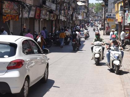  Strike the rules of distance in Panchavati | पंचवटीत डिस्टन्सिंगच्या नियमांना हरताळ