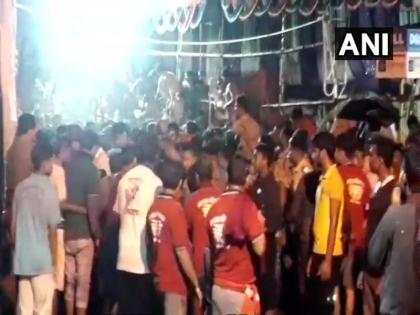 25 people have got injured in a stampede at Garibnath Temple in Muzaffarpur | मुझफ्फरपूरच्या गरीबनाथ मंदिरात चेंगराचेंगरी, 25 भाविक जखमी