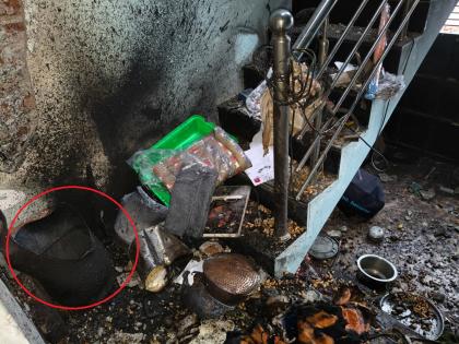 Bappa averted the trouble! As the family went out to bring the Ganpati idol, a gas cylinder exploded in the house | बाप्पामुळे विघ्न टळले! गणेश मूर्ती आणण्यास कुटुंब बाहेर पडताच घरात गॅस सिलेंडरचा स्फोट Bappa averted the trouble! As the family went out to bring the Ganpati idol, a gas cylinder exploded in the house | बाप्पामुळे विघ्न टळले! गणेश मूर्ती आणण्यास कुटुंब बाहेर पडताच घरात गॅस सिलेंडरचा स्फोट