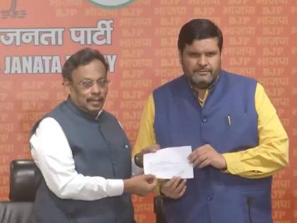 Former Congress leader Gourav Vallabh joins BJP, in the presence of BJP General Secretary Vinod Tawde | पाच ट्रिलियनमध्ये किती शून्य विचारुन पात्रांची उडवली होती झोप, तेच गौरव वल्लभ भाजपात