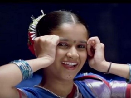 The child artiste who appeared in the song 'Ugavali Shukrachi Chandani' from 'De Dhakka' is now seen | 'दे धक्का'मधील 'उगवली शुक्राची चांदणी' गाण्यात थिरकणारी बालकलाकार आता दिसते अशी