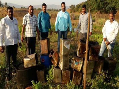 60 thousand seized with seized liquor: Soraapada / Nawapada | गावठी दारुसह 60 हजारांचा मुद्देमाल जप्त : सोरापाडा/नवापाडा