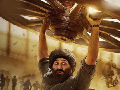 Gadar 2: 'Gadar 2' will make a strong collection on the first day! The record of 'Pathan' will be broken on the first day? | Gadar 2 : पहिल्याच दिवशी 'गदर २' करणार दमदार कलेक्शन! पहिल्याच दिवशी मोडणार 'पठान'चा रेकॉर्ड?