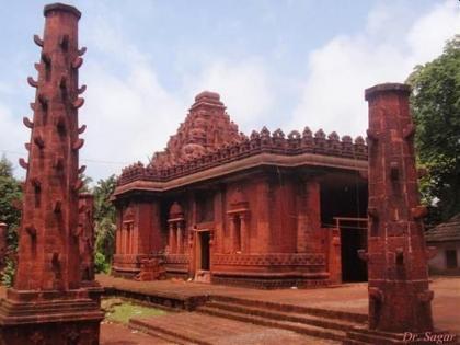 The temple bells rang, but the young and the old were seen from home | मंदिराच्या घंटा वाजल्या, मात्र अबालवृद्धांना घरातूनच दर्शन