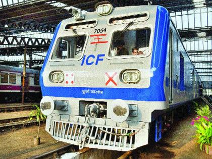 AC local train on Central Railway will run from January | मध्य रेल्वेचा प्रवासही होणार गारेगार; कुर्ला कारशेडमध्ये एसी लोकल दाखल