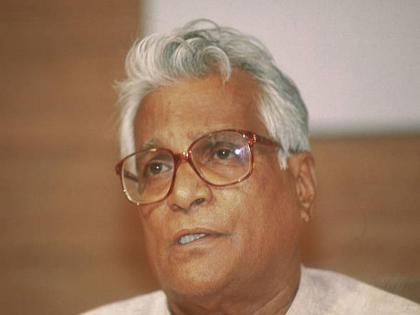 George Fernandes, Former Defence Minister, Dies At 88 After Long Illness | कामगारांसाठी झुंजणारे नेते जॉर्ज फर्नांडिस...