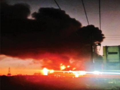 Huge fire to godown, factory | गोदाम, कारखान्याला भीषण आग