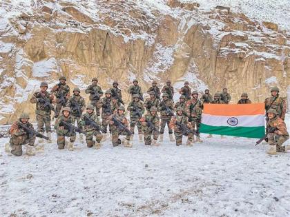 42 Chinese soldiers killed in Galwan The quarrel with the Indian soldiers became costly | 'गलवान'मध्ये ४२ चिनी सैनिक ठार; भारतीय जवानांसोबतचे भांडण पडले महागात 