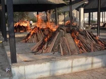 Ghats are insufficient for cremation in Nagpur. | नागपुरात अंत्यसंस्कारासाठी घाट पडताहेत अपुरे ..