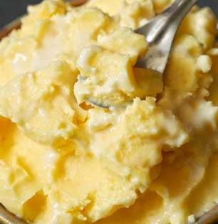 आठवड्याभरातच घरी केलेल तूप-लोणी आंबतं-बुरशी लागते? 'या' पद्धतीने साठवा, महिनाभर राहिल ताजं