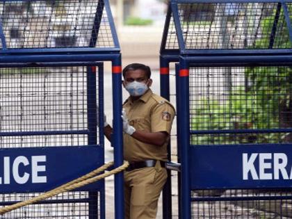 Kerala Corona situation to stabilise by Sept 15 if lockdown imposed: Govt sources | Lockdown: लॉकडाऊन परतणार! देवभूमी केरळला केंद्राचा सल्ला; महाराष्ट्रात संचारबंदीचा विचार