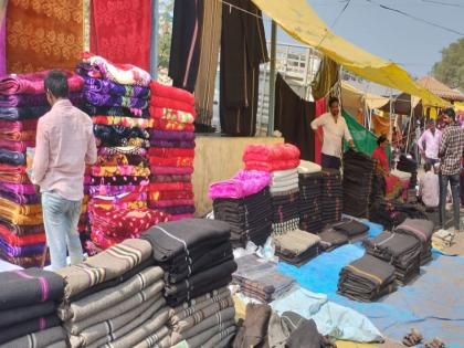 Babir Yatra Rights Market for Blanket Business; Thousands of units sold, turnover in crores | घोंगडी व्यावसायासाठी बाबीर यात्रा हक्काची बाजारपेठ; हजारो नगांची विक्री, कोट्यवधींची उलाढाल