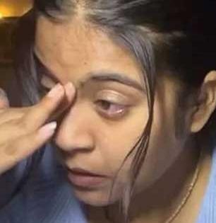 बापमाणूस! "मी म्हातारा झालो नाही, पैसे कमवेन, तू फक्त..."; रात्री २ वाजता लेकीचा वडिलांना फोन बापमाणूस! "मी म्हातारा झालो नाही, पैसे कमवेन, तू फक्त..."; रात्री २ वाजता लेकीचा वडिलांना फोन