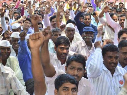 Sindhudurg: Movement workers in Sawantwadi, avoidance of providing houses to the heritage | सिंधुदुर्ग : गिरणी कामगारांचे सावंतवाडीत आंदोलन, वारसांना घरे देण्यास टाळाटाळ