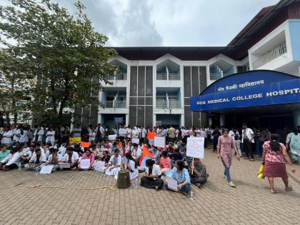 gmc doctors protest opd also remain closed | गोमेकॉत डॉक्टरांचे आंदोलन; ओपीडीही बंद राहिल्याने रुग्णसेवेला फटका