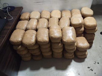 4 Crore worth of ganja was caught by NCB after a filmy style chase in khopoli raigad | तस्करांचा फिल्मी स्टाईलने पाठलाग, एनसीबीने पकडला ४ कोटीचा गांजा