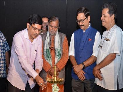 Policy on natural resources suggested at the round table on livelihood challenges, opportunities and sustainable goals | गोव्यासाठी नैसर्गिक स्रोत धोरण हवे; नोबेल विजेते प्रफुल्ल समंतरा यांचे प्रतिपादन