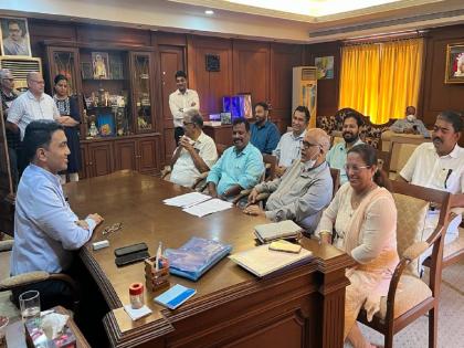 Political Movement Speeds Up in Goa; eight congress mla's met the Chief Minister! | गोव्यात राजकीय हालचालींना वेग; फुटीर गटाने घेतली मुख्यमंत्र्यांची भेट!