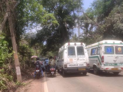 Goa: Difficulty in reaching ambulance in time due to railway gate | Goa: रेल्वे फाटकामुळे रुग्णवाहिकेला वेळेत पोहचण्यात अडचण