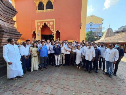 goa election 2022 remain loyal to the party congress candidates sworn in before mahalaxmi 36 out of 40 candidates present | Goa Election 2022: पक्षाशी एकनिष्ठ राहणार; काँग्रेस उमेदवारांना महालक्ष्मीसमोर शपथ, ४० पैकी ३६ उमेदवारांची हजेरी