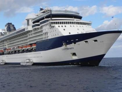 1449 people came from Celebrity Infinity reports negative for coronavirus | CoronaVirus News: ‘सेलिब्रेटी इंफेनिटी’ जहाजावरून आलेल्या १४४९ जणांचे अहवाल ‘निगेटिव्ह’