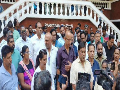 Traditional tourism businesses should remain in Gomantakis' hands; Demand of All Goa Tourism Stakeholders Association | पारंपरिक पर्यटन व्यवसाय गोमंतकीयांच्याच हाती रहावेत; अखिल गोवा पर्यटन भागधारक संघटनेची मागणी