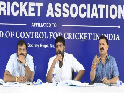 Dhargal or Mhavlinge tell me clearly once International Cricket Stadium Question 107 Clubs Question at GCA Annual Meeting | धारगळ की म्हावळींगे हे एकदा स्पष्टच सांगा? जीसीएच्या वार्षिक सभेत आंतरराष्ट्रीय क्रिकेट स्टेडियमप्रश्नी १०७ क्लबांचा प्रश्न 