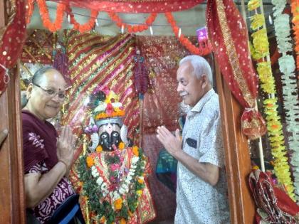 Historical, cultural how God locked in Pune latest news | ऐतिहासिक, सांस्कृतिक पुण्यात देव कुलूपबंद कसे?