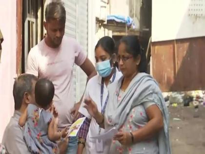 The number of suspected measles patients reached 4 thousand; 2 patients on ventilator | चिंताजनक! संशयित गोवर रुग्णांची संख्या ४ हजारांवर पोहचली; २ रुग्ण व्हेटिंलेटरवर