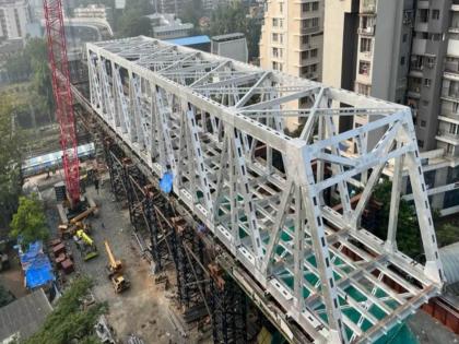 a question mark on the work of andheri gokhale bridge itself in mumbai | गोखले पुलाच्या कामावरच प्रश्नचिन्ह, स्थानिकांनी लिहिलं आयुक्तांना पत्र