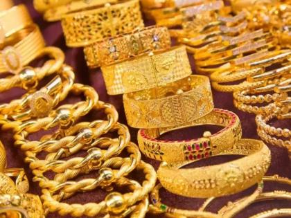 'Your jewels are beautiful, show them to our relatives', said and 50 tolas gold worth of jewels looted | 'तुमचे दागिने छान आहेत, आमच्या नातेवाईकांना दाखवा', गोड बोलून ५० तोळे सोने केले लंपास