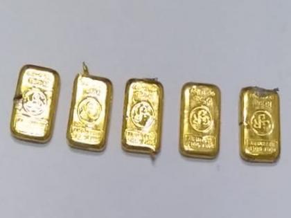 smuggled gold captured at Dabolim airport | दाबोळी विमानतळावर तस्करीचे सोने जप्त