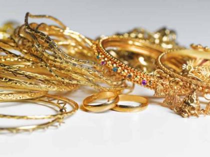 Servants grab in Sarafa shops : Quarter to KG gold misappropriated | सराफा दुकानात नोकरांनीच मारला हात : पाऊण किलो सोन्याची अफरातफर