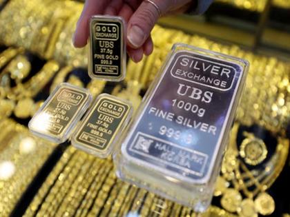Gold Silver Price News: लग्नसराईच्या काळात सोनं-चांदी झाली स्वस्त; दिल्ली ते मुंबई काय आहे किंमत? पाहा २४K, २२K,१८K सोन्याचा दर - Marathi News | Gold Silver Price News today mcx Gold and silver become cheaper during the wedding season; What is the price from Delhi to Mumbai during wedding season See the price of 24K 22K 18K gold | Latest business News at Lokmat.com
