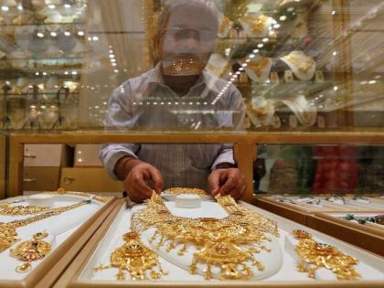 Possibility of gold Rates shining during Navratri festival; Gold price steady on Wednesday; Fluctuations in silver | नवरात्रोत्सवात सोने उजळण्याची शक्यता; बुधवारी दर स्थिर; चांदीत चढउतार