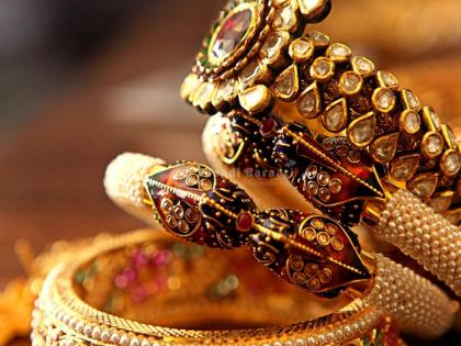 Jewelry Crafts; A crime against two goldsmiths in Mumbai, Thane for defrauding one crore | दागिन्यांची कलाकुसर; एक कोटीला फसवलेच मुंबई, ठाण्यातील दोन सराफांवर गुन्हा 