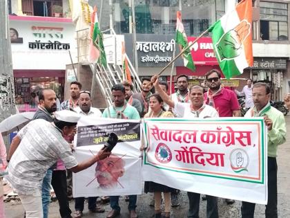 congress jode maro andolan against sambhaji bhide statement | भिडेंच्या वक्तव्याविरोधात काँग्रेसचे ‘जोडे मारा आंदोलन’