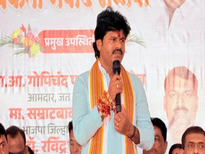 gopichand padalkar statement to divert attention from vote rigging; NCP alleges | पडळकरांचे वक्तव्य मतचोरीवरचे लक्ष विचलीत करण्यासाठी;राष्ट्रवादी काँग्रेसचा आरोप 