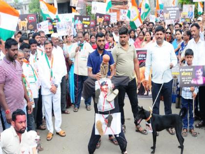 Apologize, otherwise they will not let you leave the house Protesters warn Gopichand Padalkar | माफी मागा, अन्यथा घरातून बाहेर पडू देणार नाही; गोपीचंद पडळकरांना आंदोलकांचा इशारा, इस्लामपुरात तीव्र निषेध Apologize, otherwise they will not let you leave the house Protesters warn Gopichand Padalkar | माफी मागा, अन्यथा घरातून बाहेर पडू देणार नाही; गोपीचंद पडळकरांना आंदोलकांचा इशारा, इस्लामपुरात तीव्र निषेध