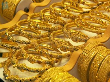 consumer forum slams trader selling gold at high prices shocking cases revealed in mumbai  | चढ्या भावाने सोने विकणाऱ्या व्यापाऱ्याला ग्राहक मंचाचा दणका; मुंबईत धक्कादायक प्रकार उघड 