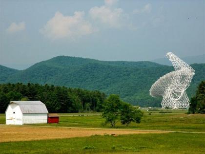 Green bank the american town with no mobile phones, wi-fi or radio | अमेरिकेतील 'या' शहरात ना मोबाइल, ना इंटरनेट ना टीव्ही, जाणून घ्या कारण!